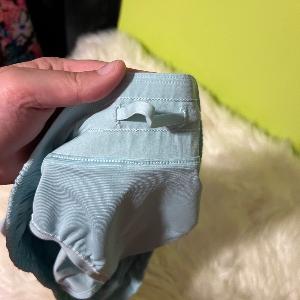 lululemon athletica Light Blue hotty hot shorts - Picture 3 of 4